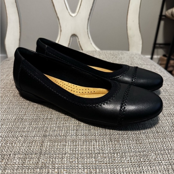 NIB CLARKS Sara Ballet Flat Size 7M - Picture 3 of 7